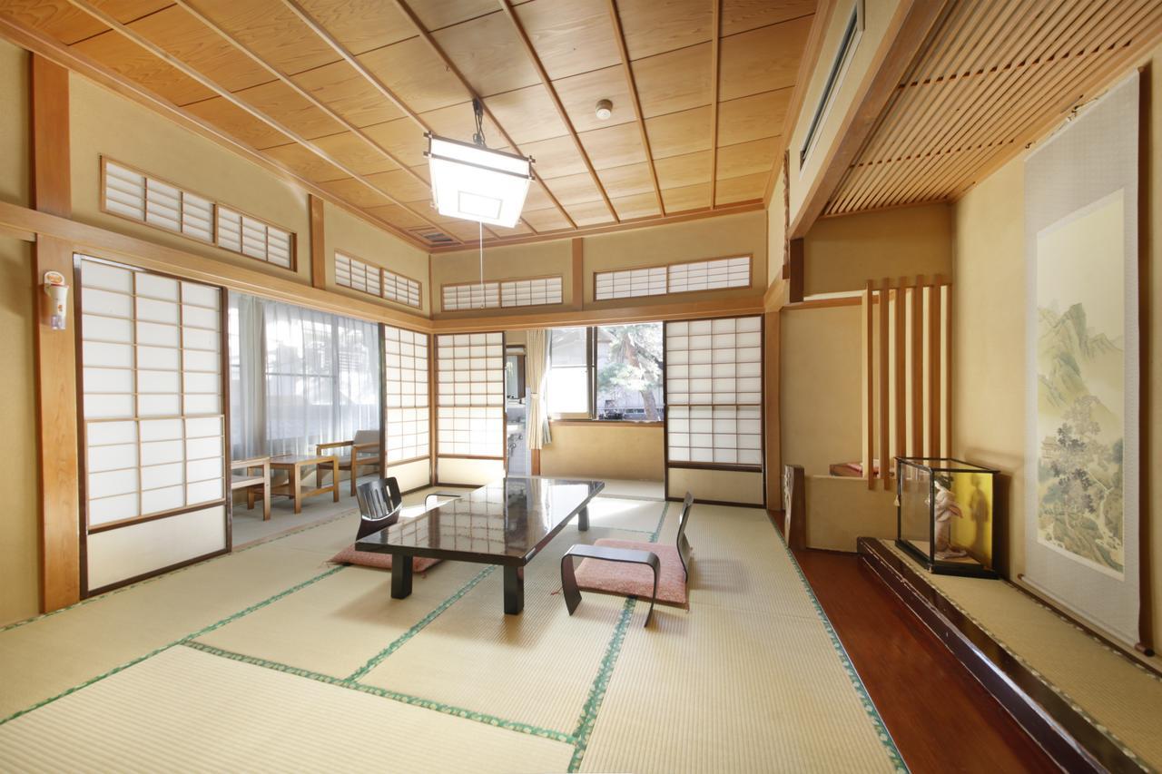 Shimobe Hotel Minobu Exterior foto