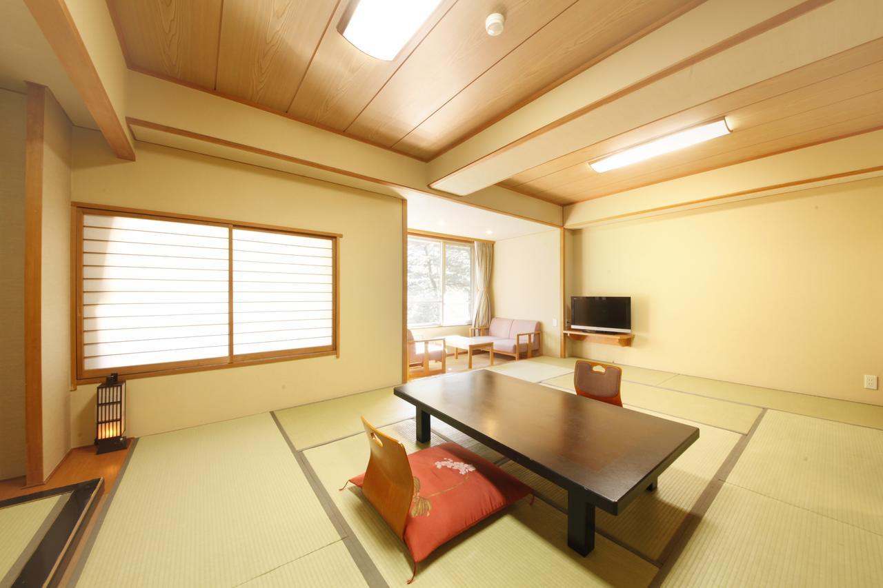 Shimobe Hotel Minobu Exterior foto